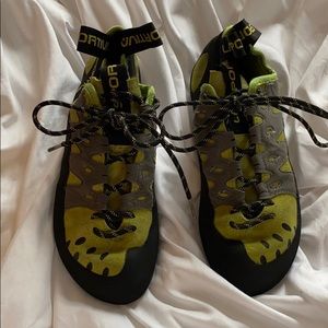 La Sportiva Climbing Shoes size 6.5